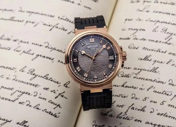 寶璣手表出現(xiàn)輕微進水時處理方法！