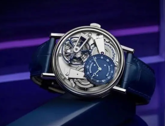 寶璣手表表帶表扣脫落，公園里的應(yīng)急處理藝術(shù)（圖）