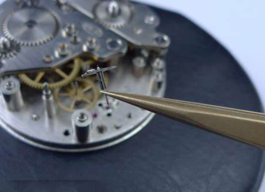 寶璣機械表難題:表針無法精準重合,如何應對這一高端時計挑戰 寶璣機械表難題:表針無法精準重合,如何應對這一高端時計挑戰