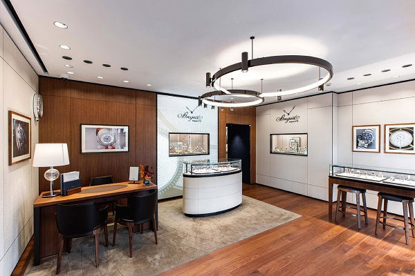 寶璣腕表表帶掉色解決辦法是什么（日常保養(yǎng)與專業(yè)修復(fù)指南）